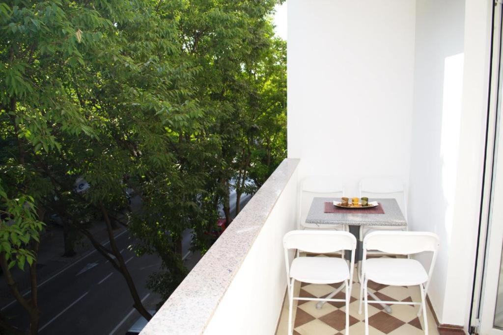 Appartamento Yakov Free Public Parking And Balcony Zara Esterno foto